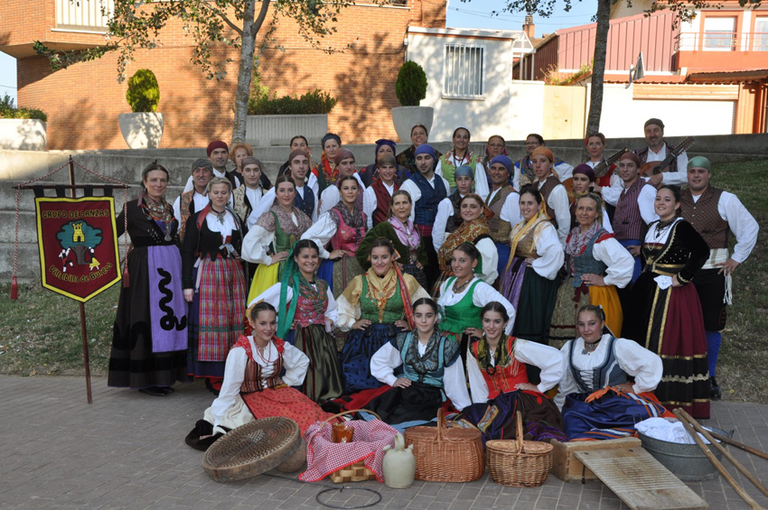 Grupo de Danzas de Villalvilla (Burgos)